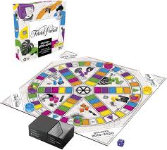 Trivial Pursuit Décadas 2010-2020: Juego de Mesa de Hasbro